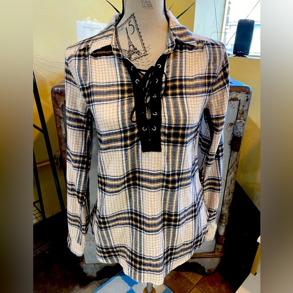 Daytrip Tops - The Buckle Daytrip Lace Up Plaid Flannel Pullover Tunic Long Sleeve 100% Cotton